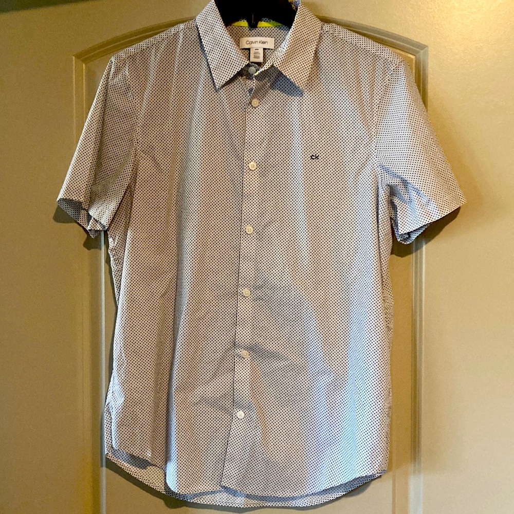 Men’s Calvin Klein Stretch Short Sleeve Button Down - size M